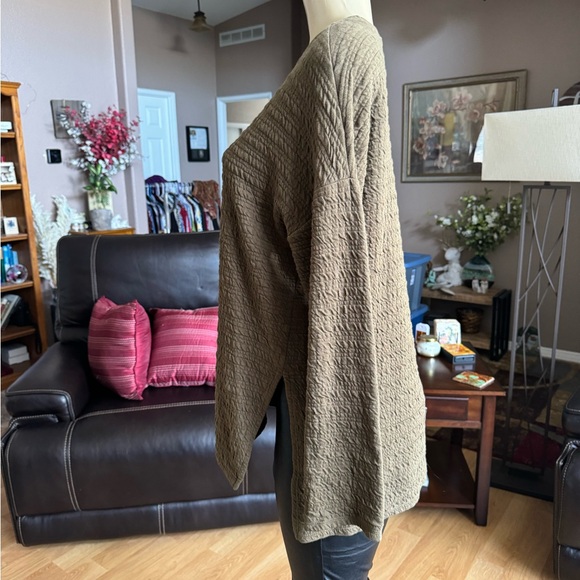 Zara light brown long sleeve blouse-size L - Picture 7 of 9